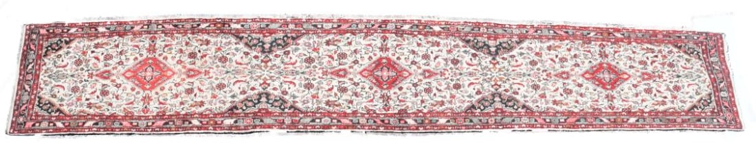 Hamadan Runner, West Persia (1 of 3)