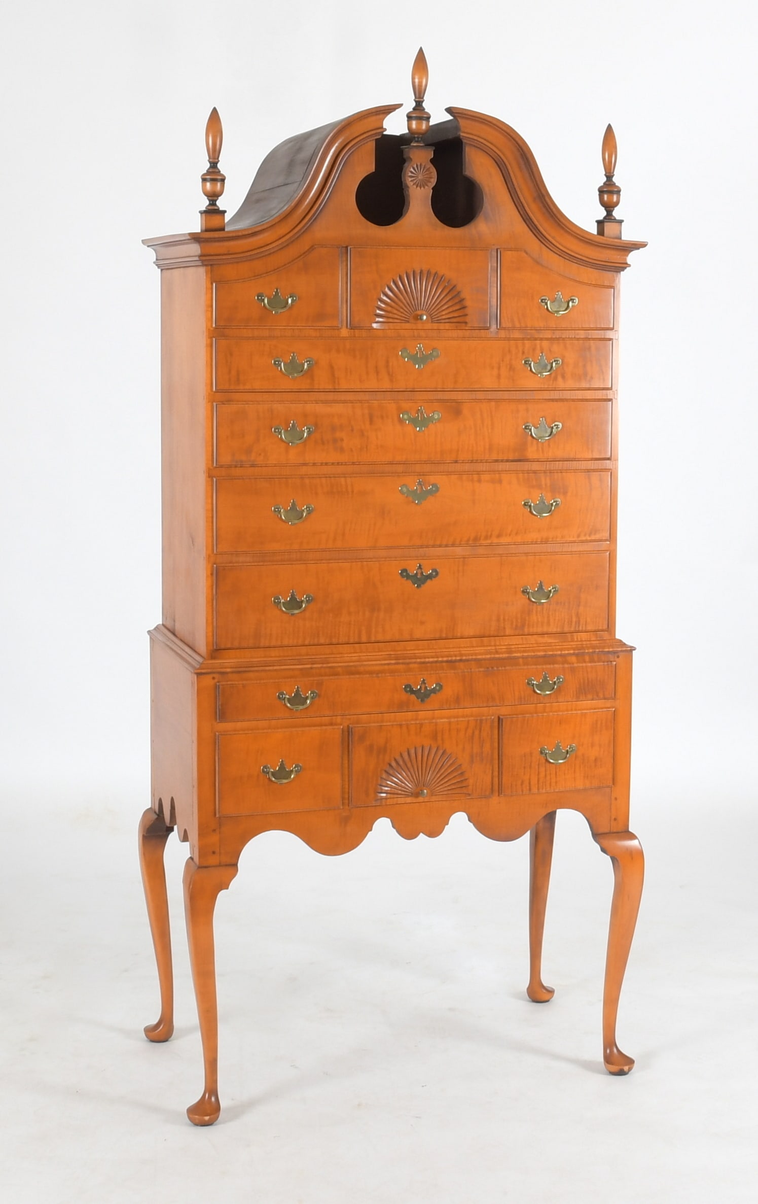 Eldred Wheeler Queen Anne Style Tiger Maple Highboy: An Eldred Wheeler Queen Anne Style Bonnet Top Tiger Maple Highboy, 20th Century. Modeled after and constructed in the 18th century Connecticut tradition. The upper case with a carved fan to
