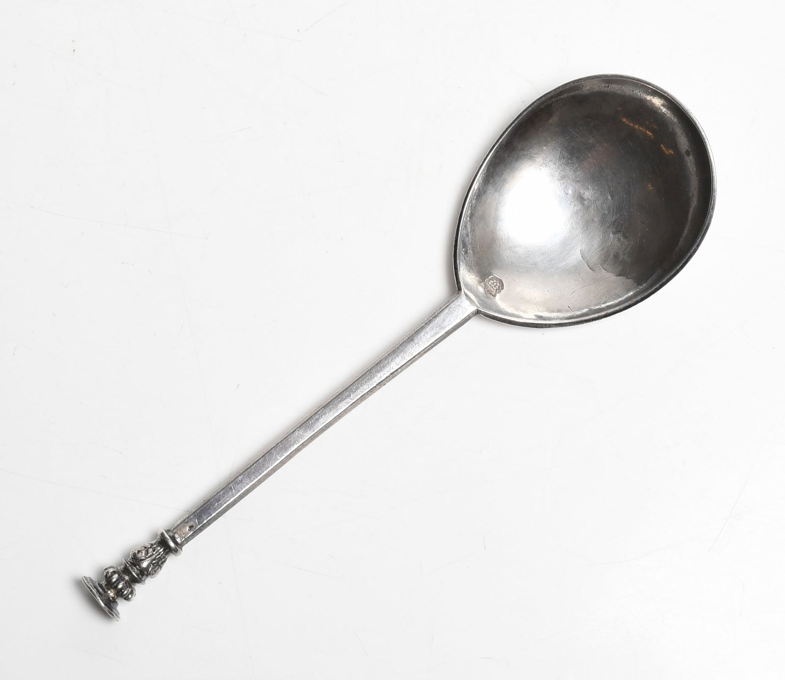 A Seal Top Sterling Spoon, London 1623 (1 of 9)