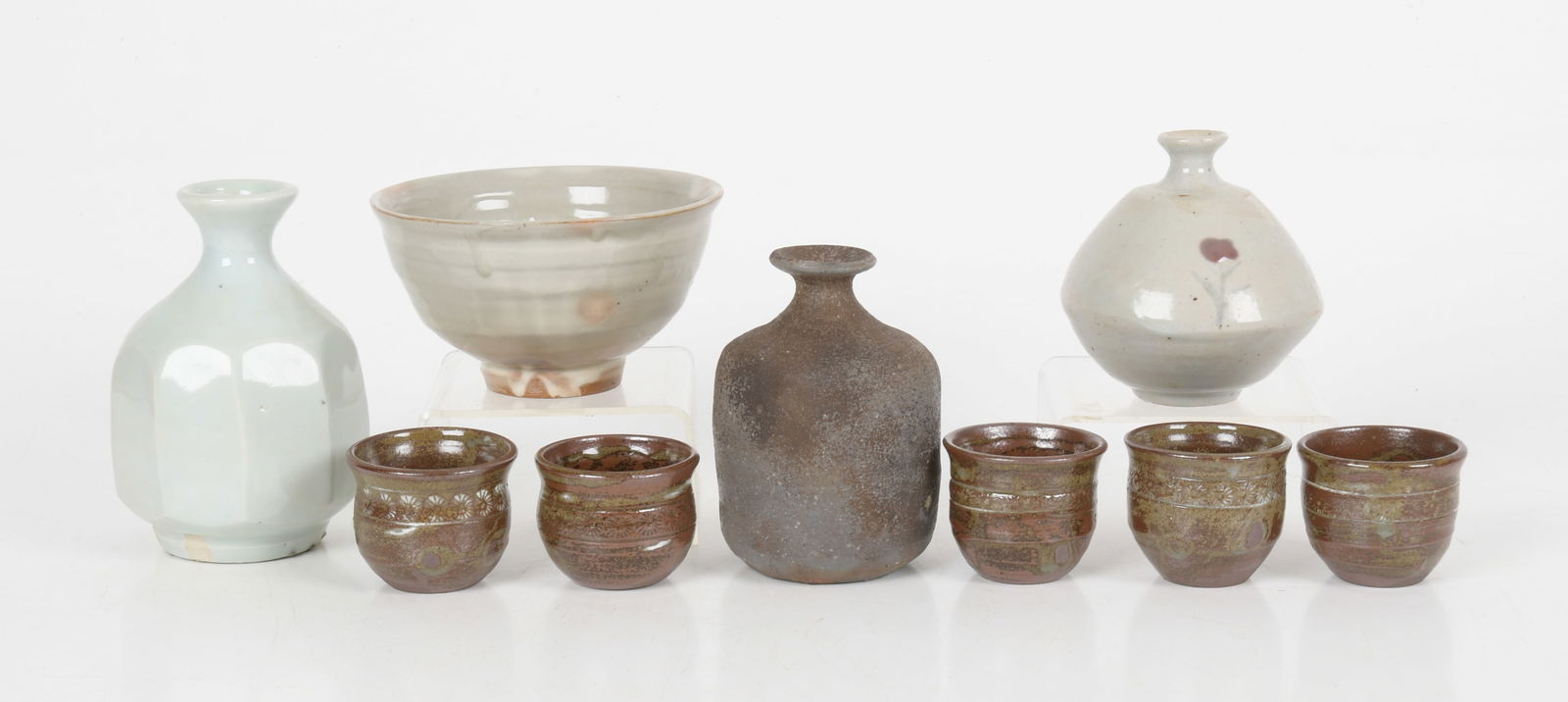 A Group of Japanese Pottery (1 of 13)