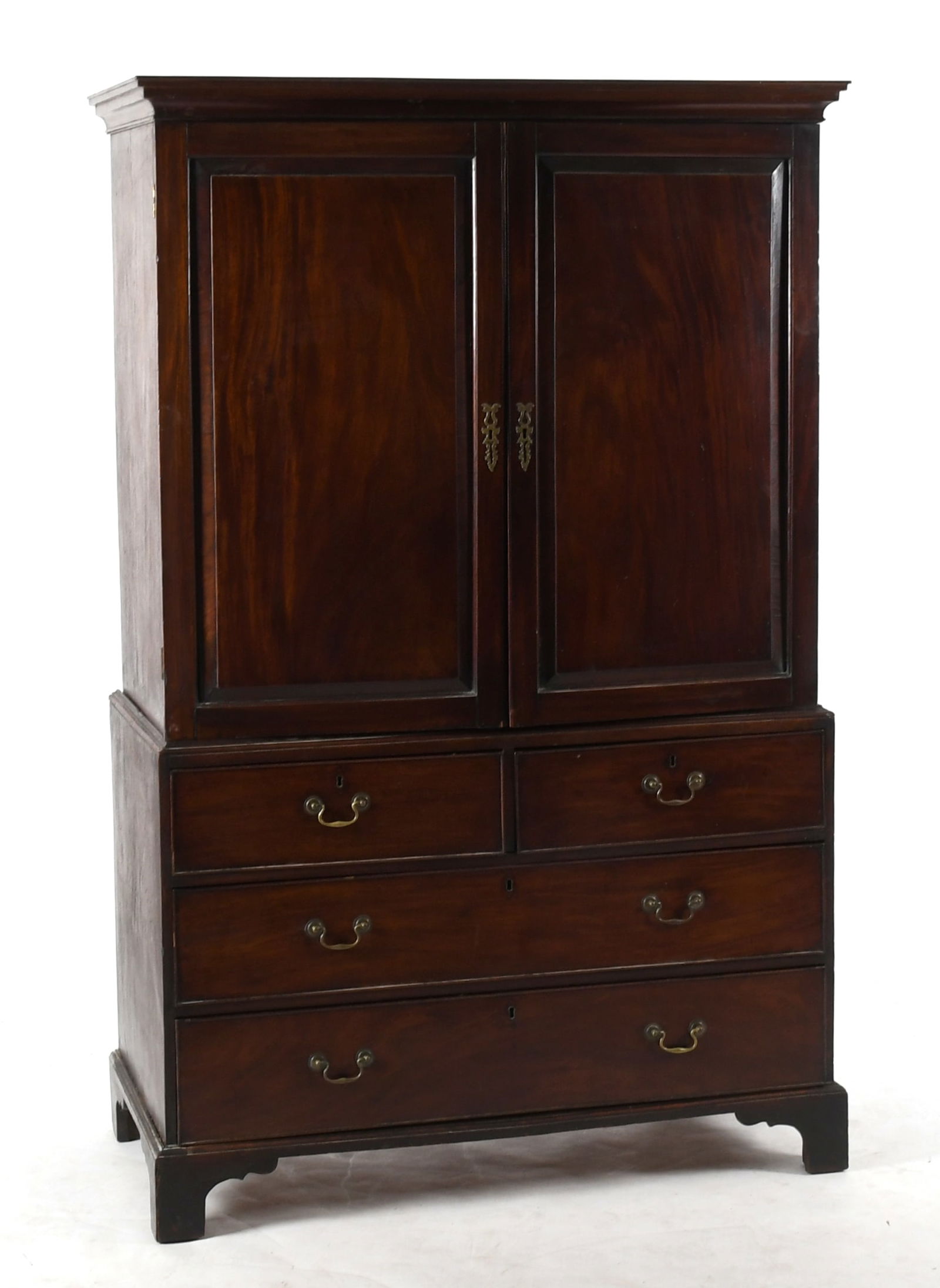George III Mahogany Linen Press, Fourth Quarter 18th Century (1 of 9)
