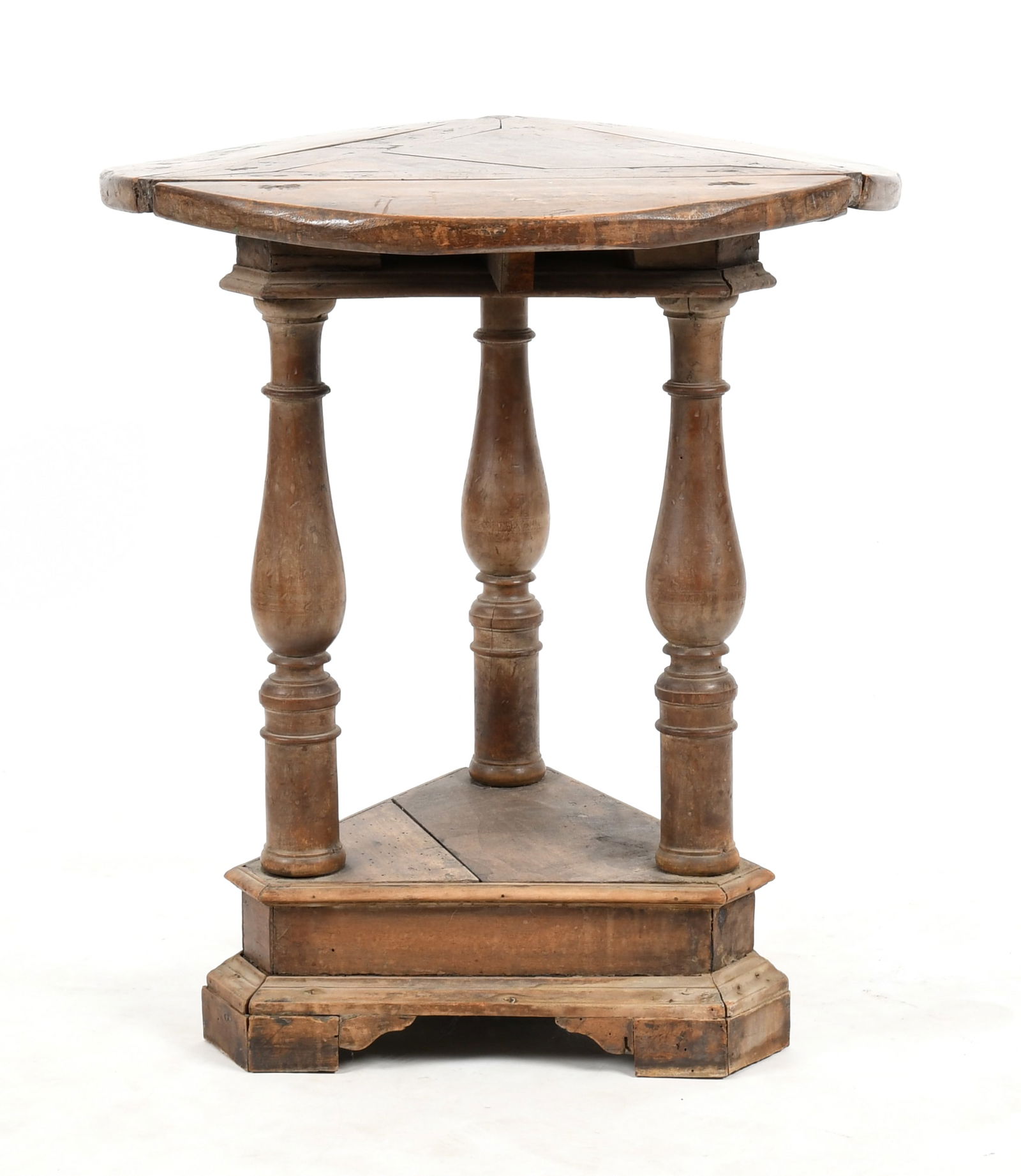 Italian Baroque Walnut Circular Drop-Leaf Side Table, Late 17th / Early 18th Century (1 of 10)