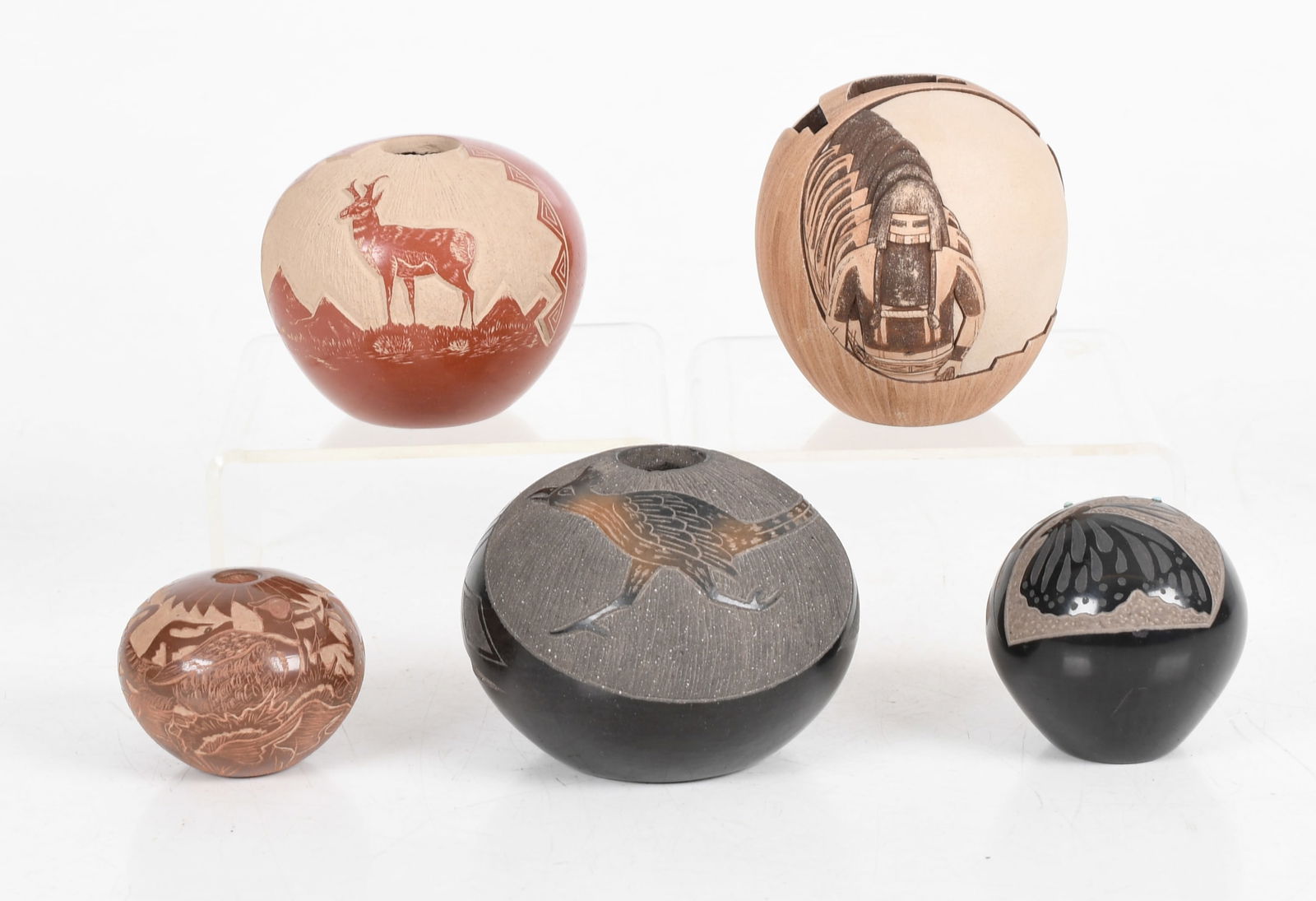 Five Native American Pottery Seed Pots (1 of 12)