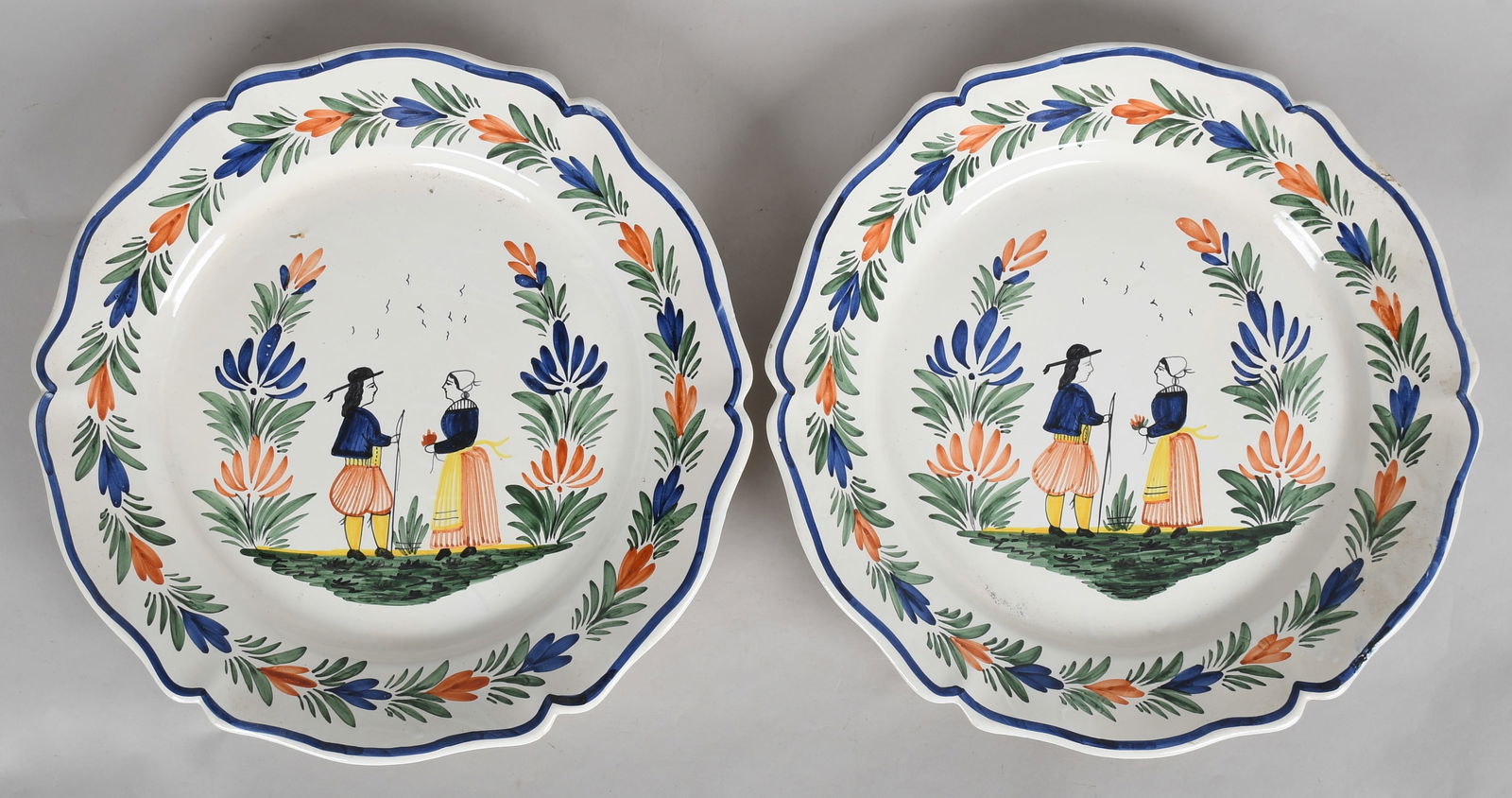 Pair of French Quimper Hand-Painted Faience Chargers, 20th Century (1 of 5)