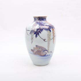 A Japanese Fukagawa Porcelain Vase