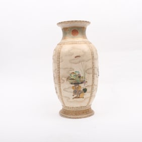 A Large Satsuma Vase, Late Edo Period