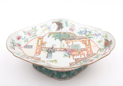 A Chinese Qing Dynasty Porcelain Footed Dish
