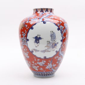 A Large Japanese Fukagawa Porcelain Vase