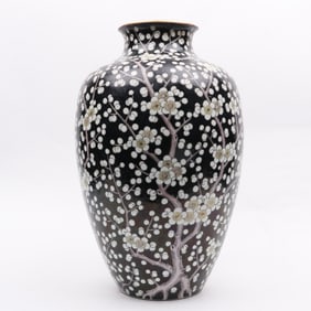 A Large Fukagawa Koransha Porcelain Vase