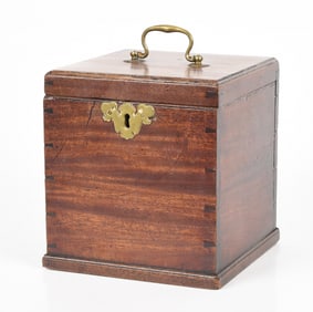 George III Mahogany Bottle Case, Fourth Quarter 18th Century