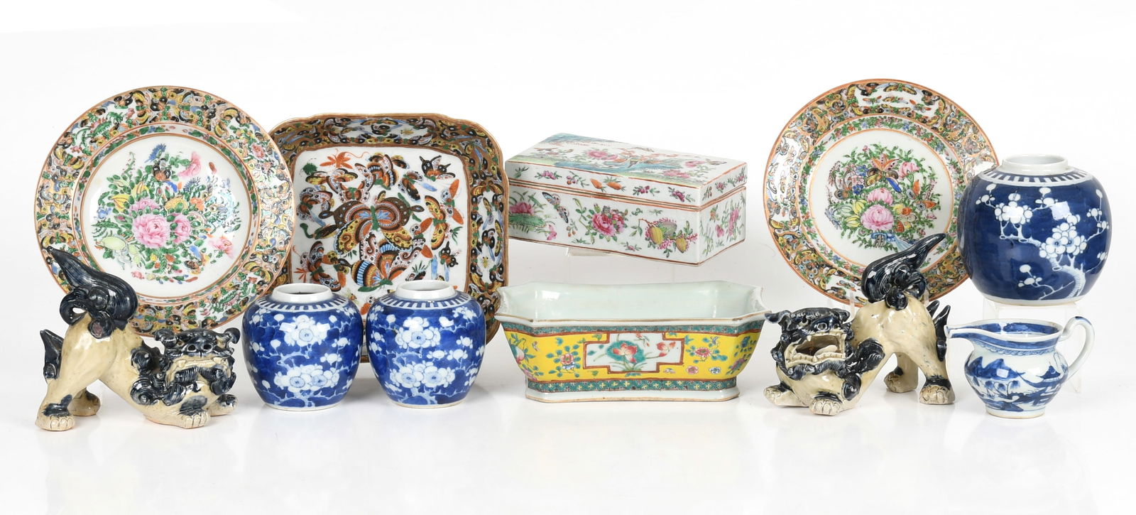 A Group of Chinese Export Porcelain (1 of 15)