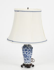 Chinese Porcelain Blue and White Vase / Lamp, Qing Dynasty