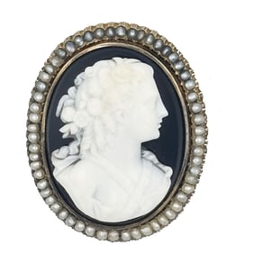 Antique Victorian Hand Carved Hardstone Cameo Pin