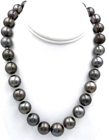 14K white Gold 12.5-16mm Tahitian Pearl Necklace