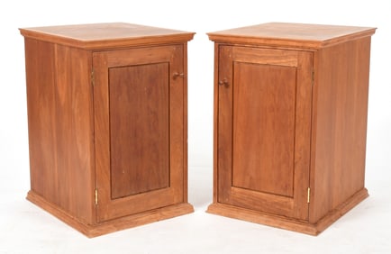 Pair of Thomas Moser Cherry Bedside Cupboards / Nightstands, Dated 2005
