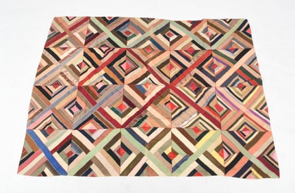 American 'Log Cabin' Pieced Quilt, Late 19th / Early 20th Century
