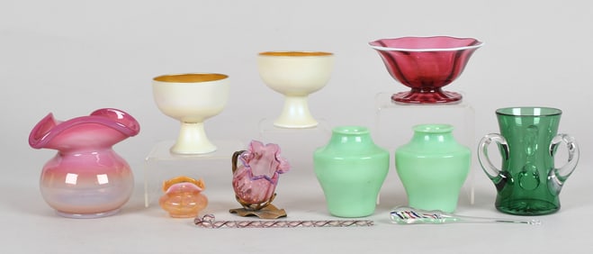 A Group of Art Glass Including Quetzal