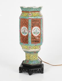 A Chinese Famille Rose Porcelain Lantern/Lamp