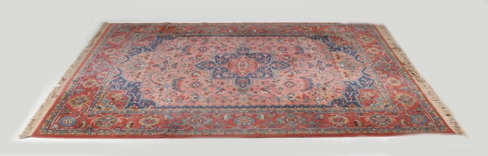 Oriental Carpet, Heriz Design, Late 20th Century, 12ft 7in x 8ft 7in