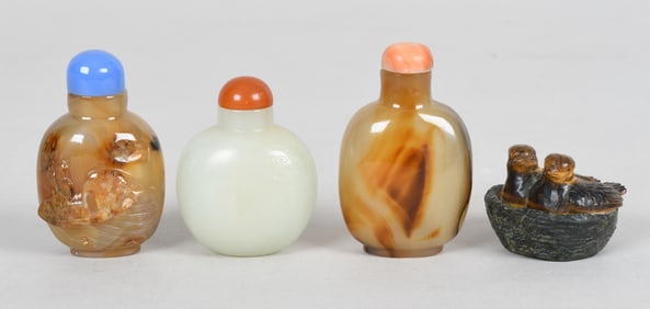 Three Chinese Snuff Bottles, Jade and Agate