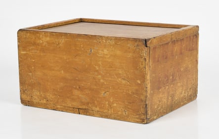 Large American Yellow-Painted Pine Slide Lid Box, 19th Century