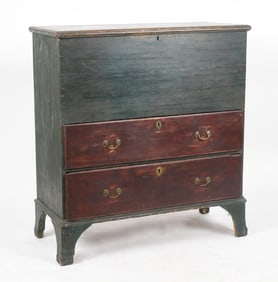 New England Federal Painted Mule Chest, Circa 1800