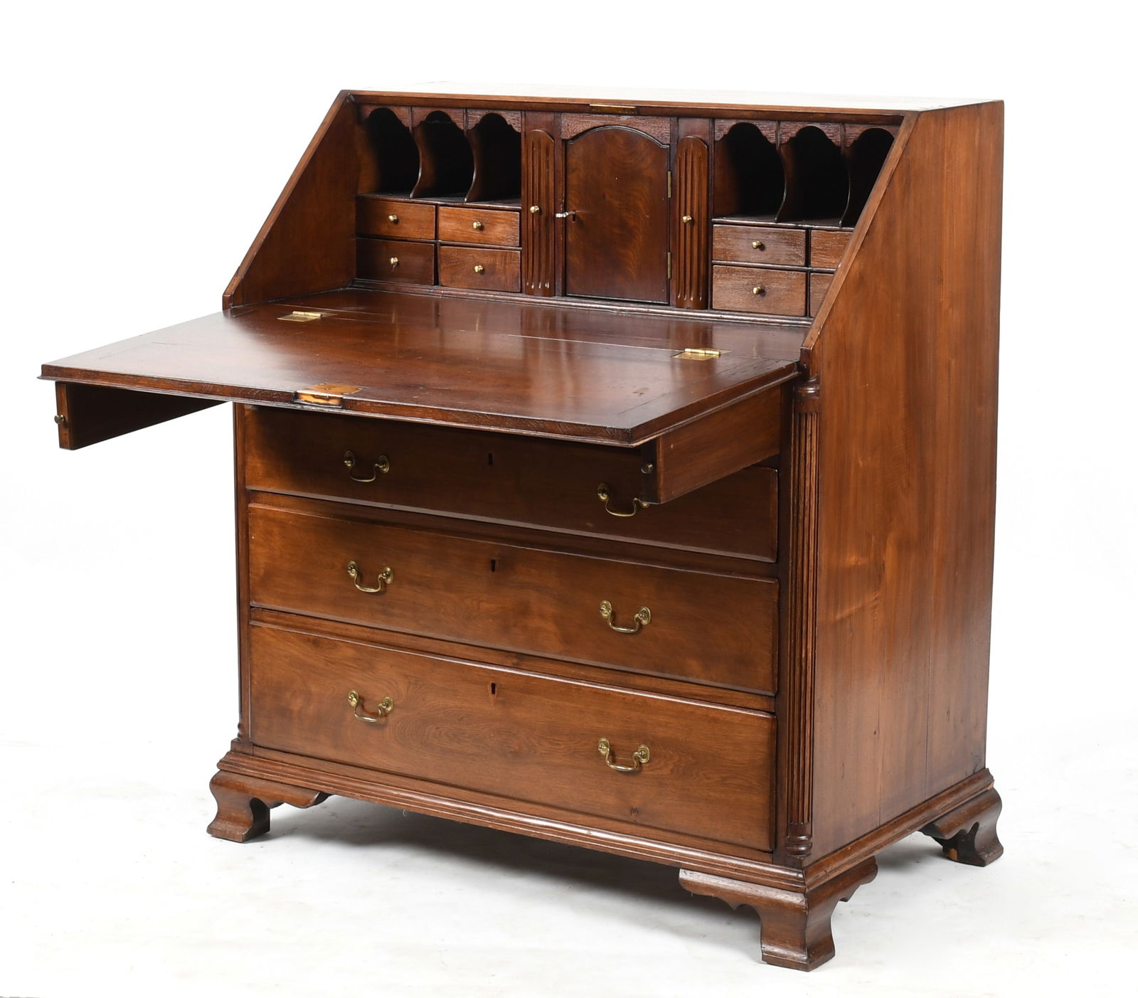 Mid-Atlantic Chippendale Walnut Slant Front Desk, Late 18th Century (1 of 12)