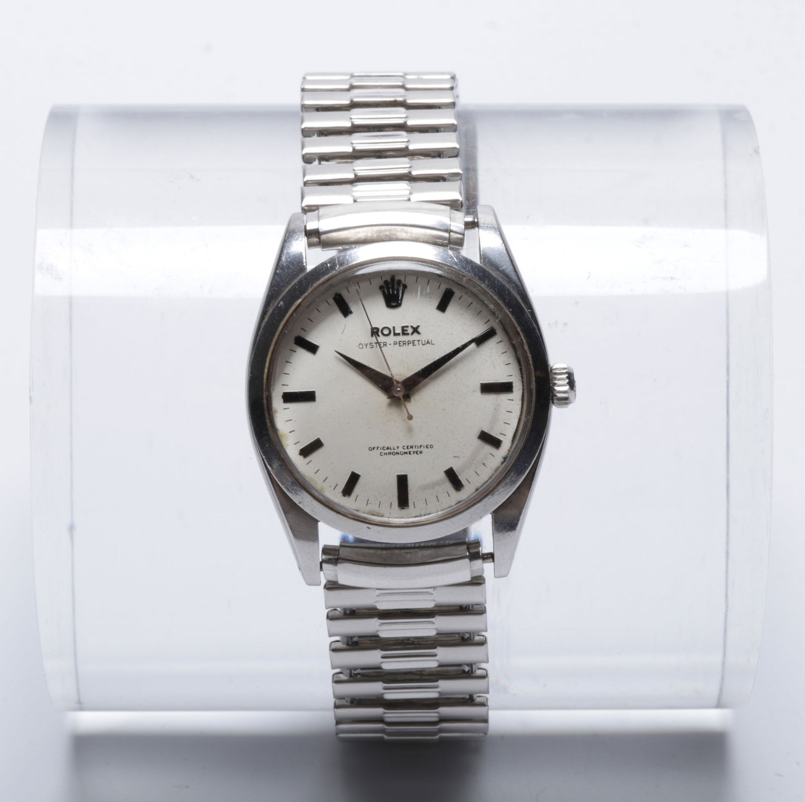 A Rolex Wristwatch, Ref. 6614 (1 of 9)