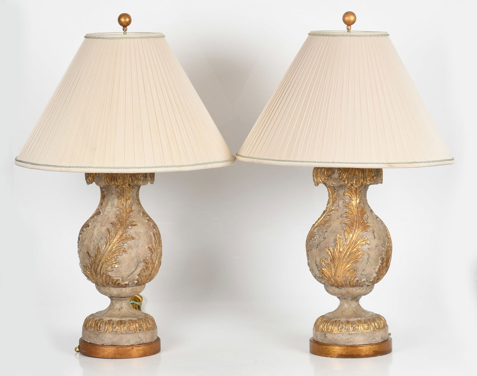 Pair of Maitland-Smith Baroque Style Parcel Gilt Composition Table Lamps, Modern (1 of 7)