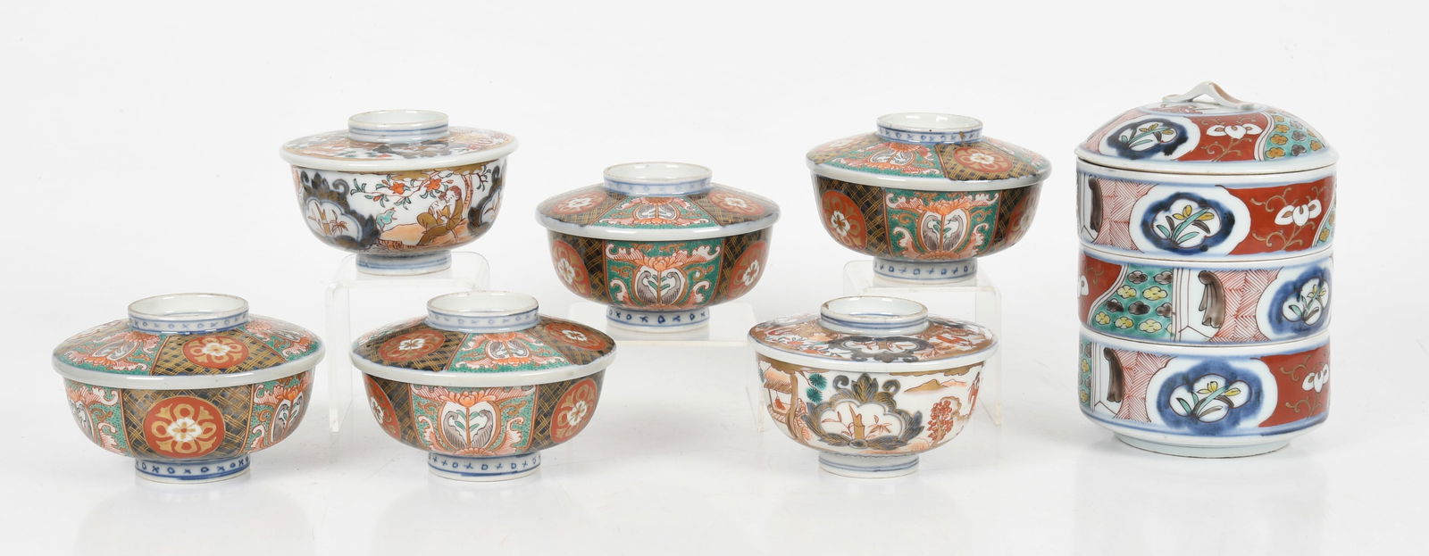 A Group of Imari Ware Bowls (1 of 11)