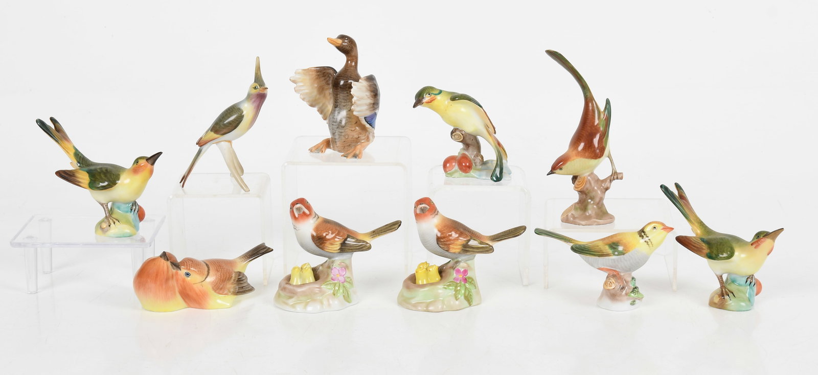 A Collection of Ten Herend Porcelain Birds, Late 20th/ 21st Century (1 of 11)