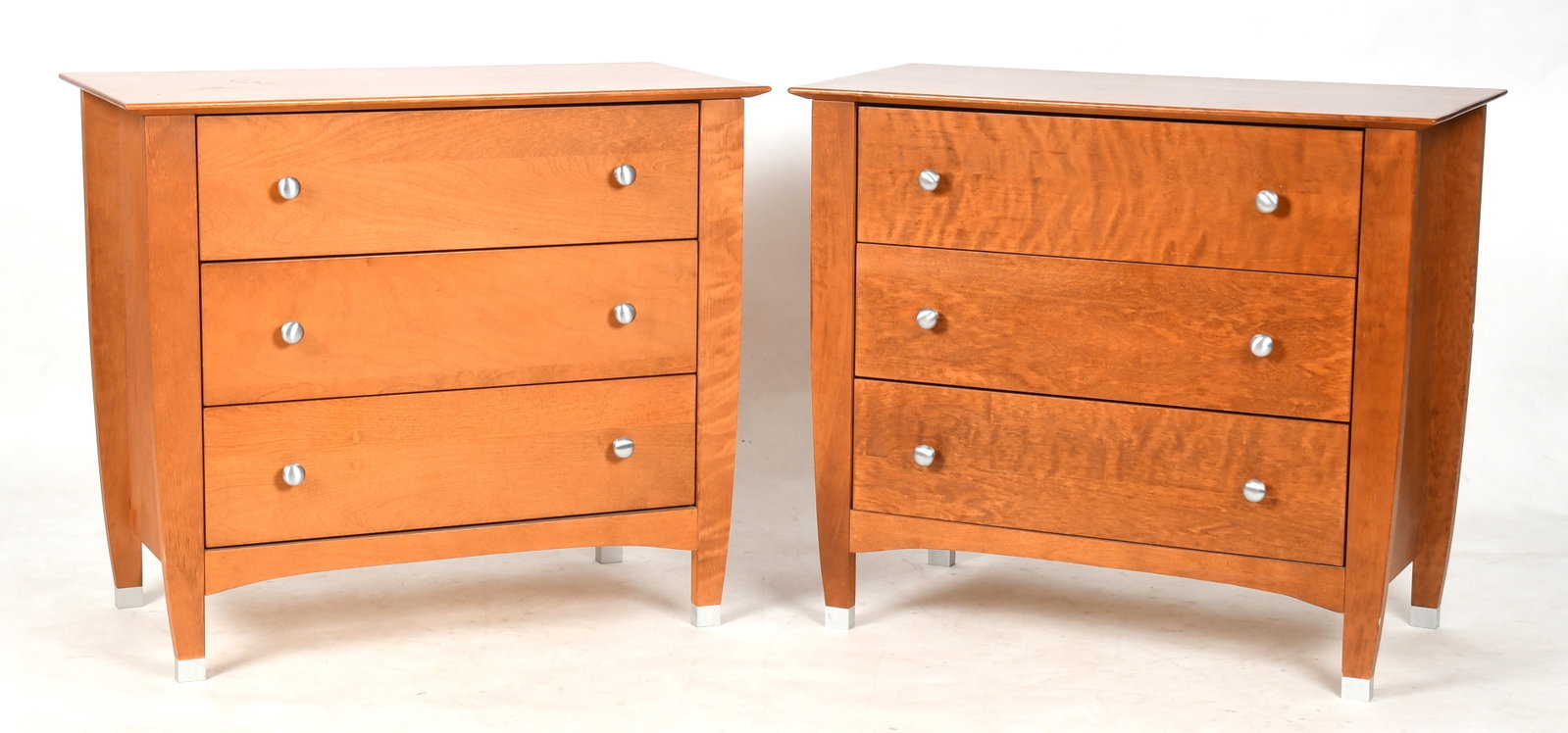 A Pair of Cherrywood-Veneered Three-Drawer Commodes, Modern (1 of 7)