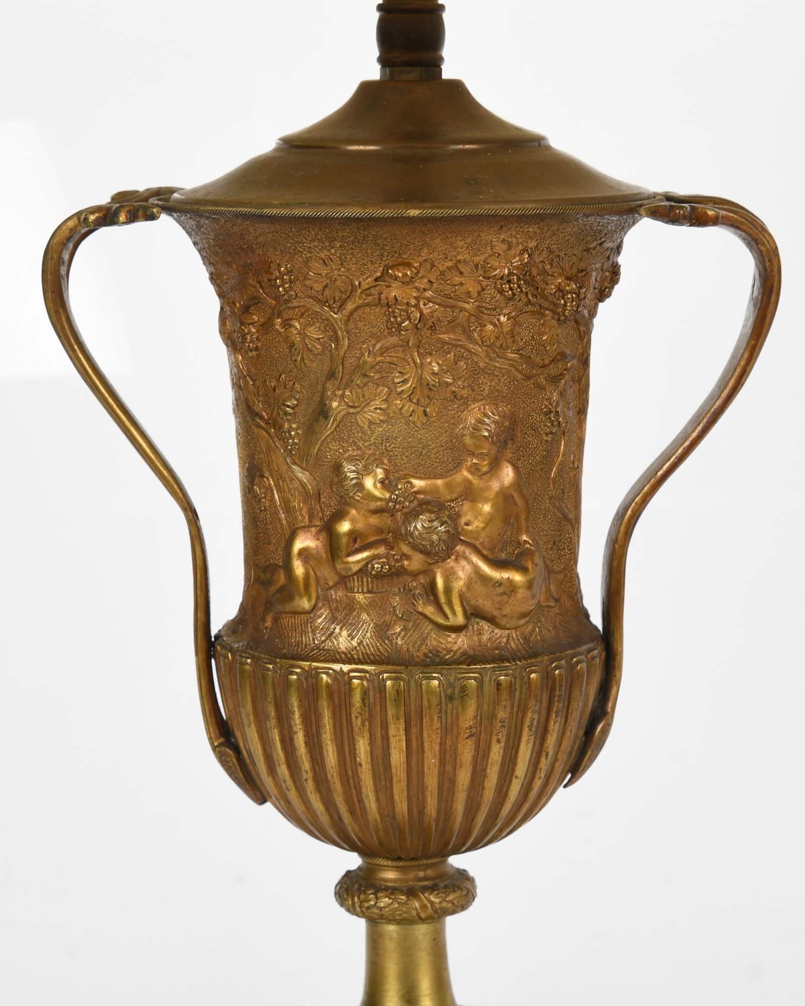 A Neoclassical Lamp - 2
