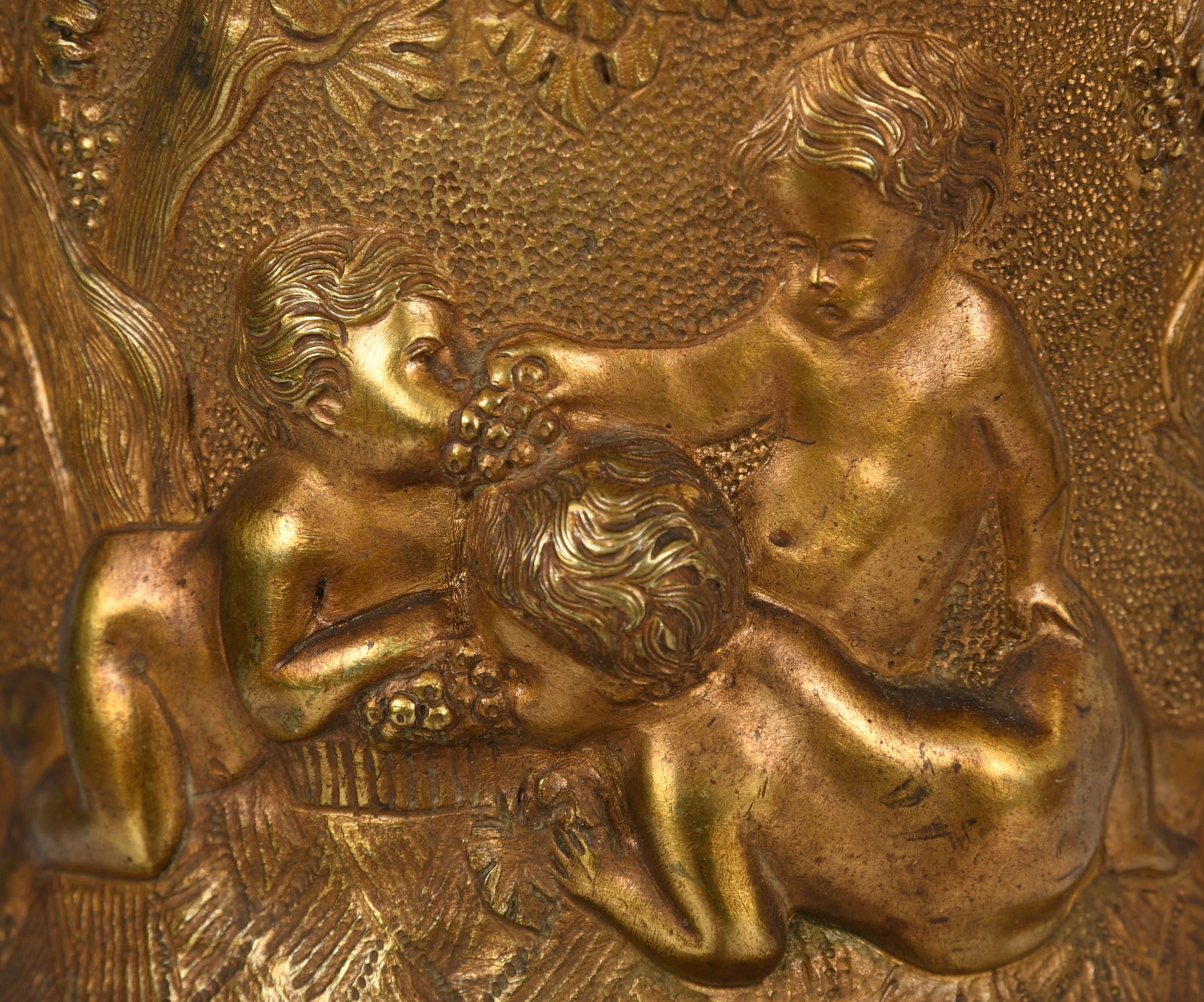 A Neoclassical Lamp - 4