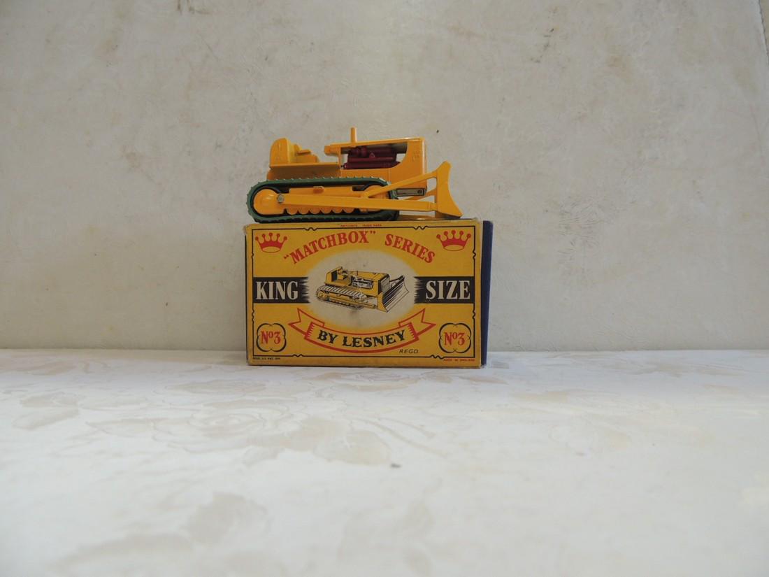 Matchbox: Matchbox King Size K3; caterpillar D9 bulldozer
