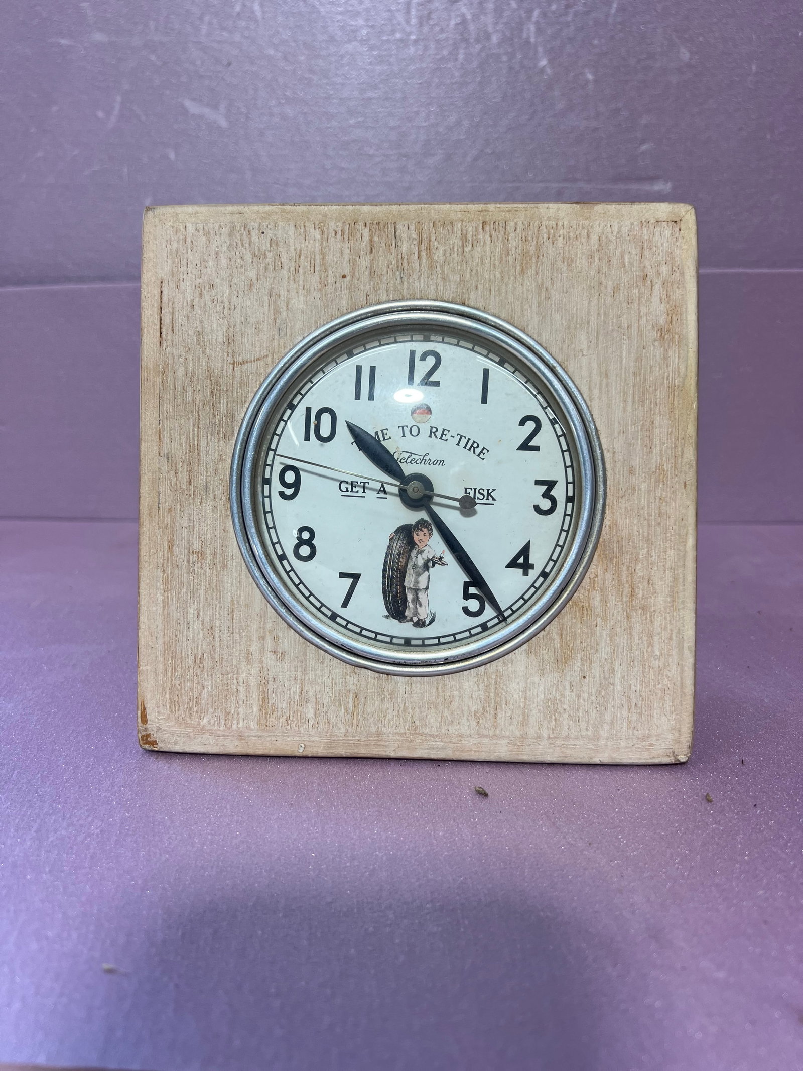 fisk tires clock (1 of 1)