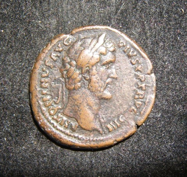 Roman Imperial Antoninus Pius ancient AE As coin (1 of 2)