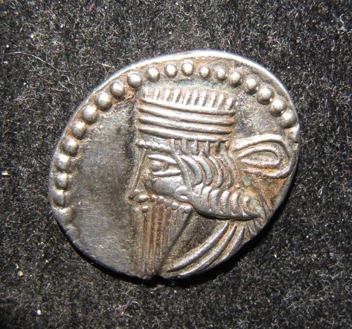 Ancient Eastern Parthian Kingdom Vologases III AR (1 of 2)