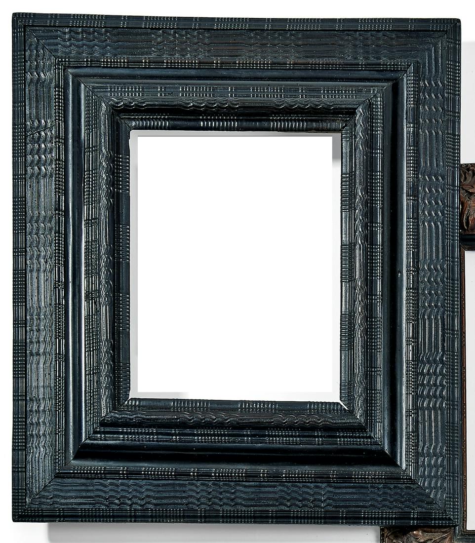 Grosser Wellenleistenrahmen, Niederlande od. Venedig,: Large ripple moulding frame : Netherlands or Venice, 17th c. Strongly grooved and ribbed profiles. Pine wood, ebonised. Clear dimensions 41 x 33 cm; external dimensions 78 x 69 cm. / Grosser Wellenlei