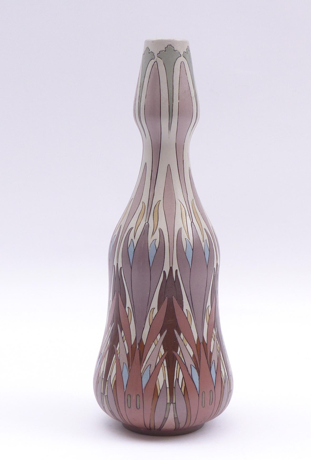 Kuerbisflaschen-Vase mit Krokusdekor, Villeroy & Boch, (1 of 3)