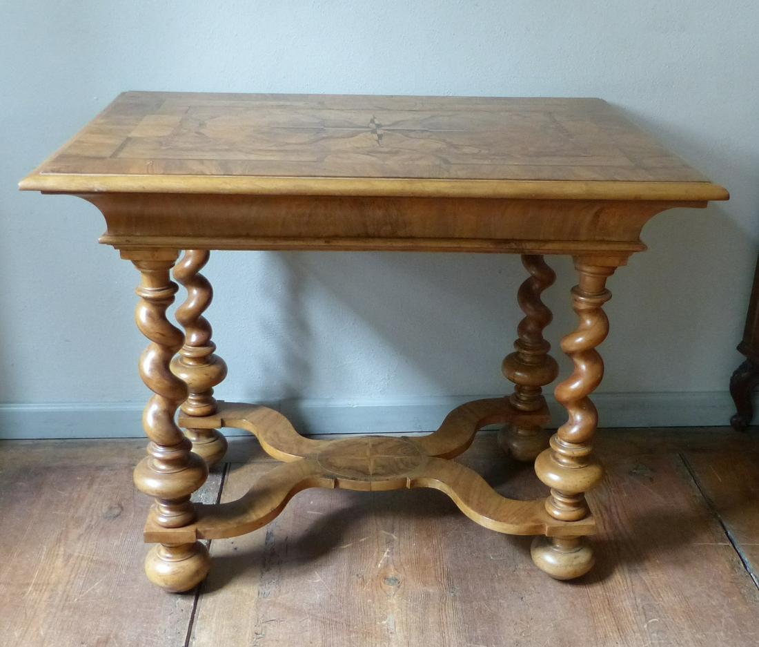 Kleiner Barocktisch : Franken, um 1740/50 (1 of 4)
