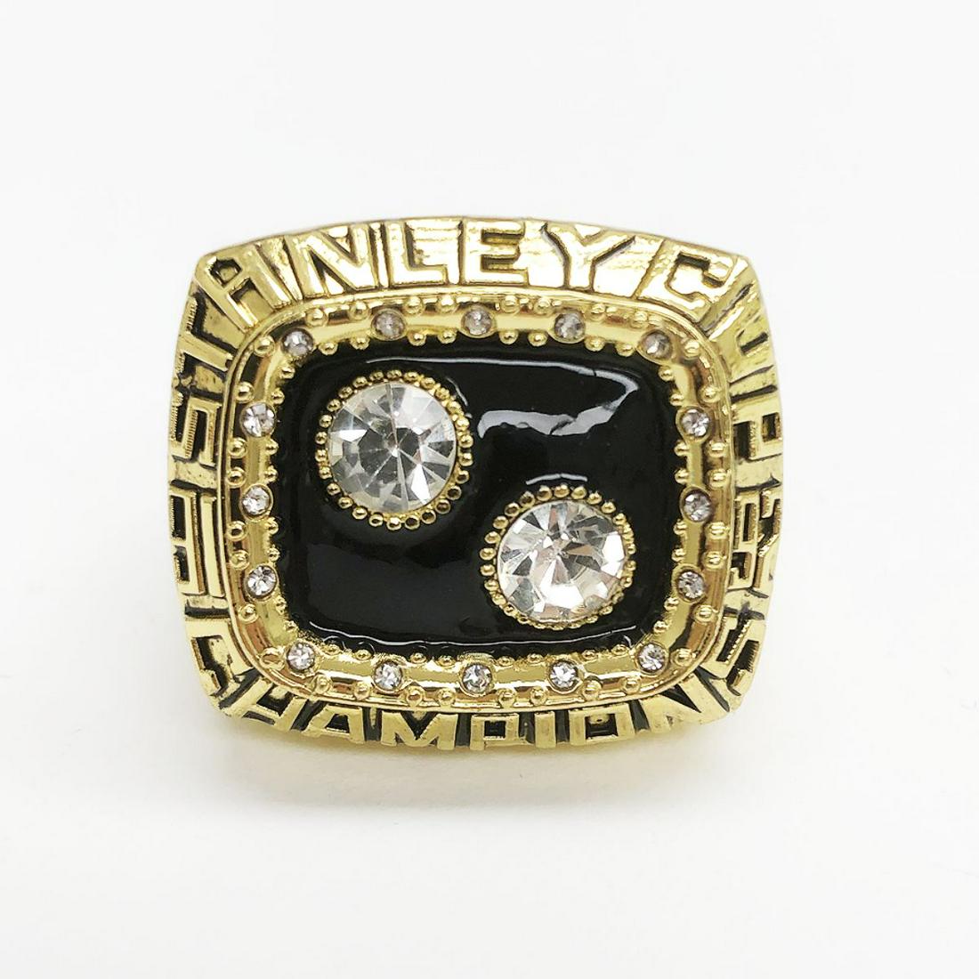 1992 Pittsburgh Penguins Stanley Cup Championship Ring: 1992 Pittsburgh Penguins Stanley Cup Championship Ring - Bryan Trottier. Extremely Well Crafted With Inset Stones And Enamel.Â View PhotosÂ For Further Details.Â