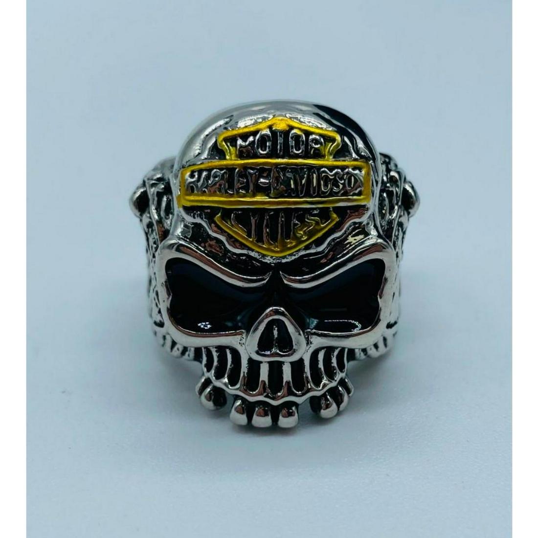 Mens Harley Davidson Skull Head Motorcycle Ring Size 10: Mens Harley Davidson Skull Head Motorcycle Ring Size 10. Please View Photos For Further Details.