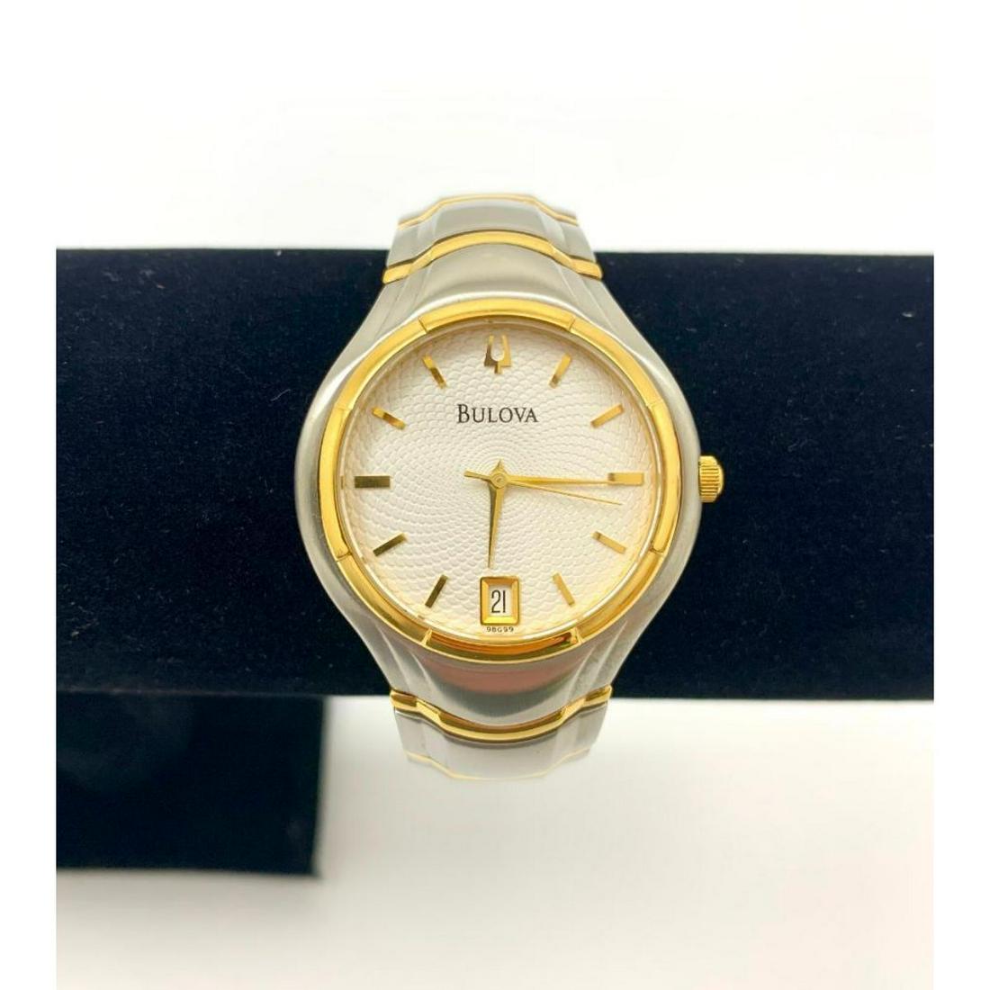 Bulova White Fish Scale Face Mens Watch: Case Color:Silver Dial Style:12-Hour Dial, Arabic Numerals, Seconds Hand Case Material:Stainless Steel Band Material:Stainless Steel Movement:Quartz (Battery) Features:Water Resistant, Date, Easy To R