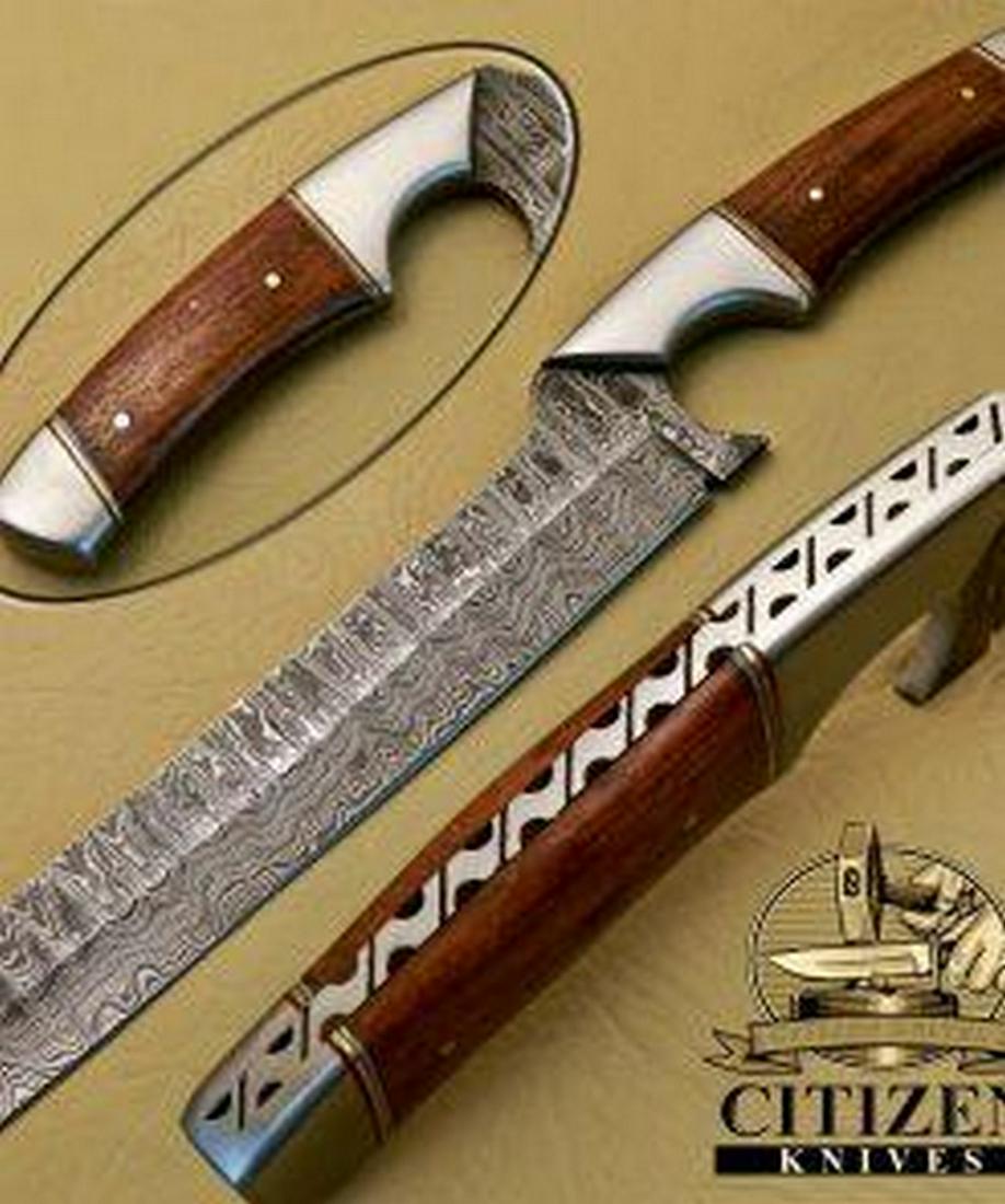 The Apprentices Damascus Chef's Knife (1 of 1)