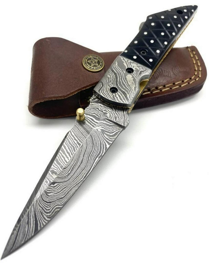 Hatreds Point Folding Damascus Knife (1 of 5)