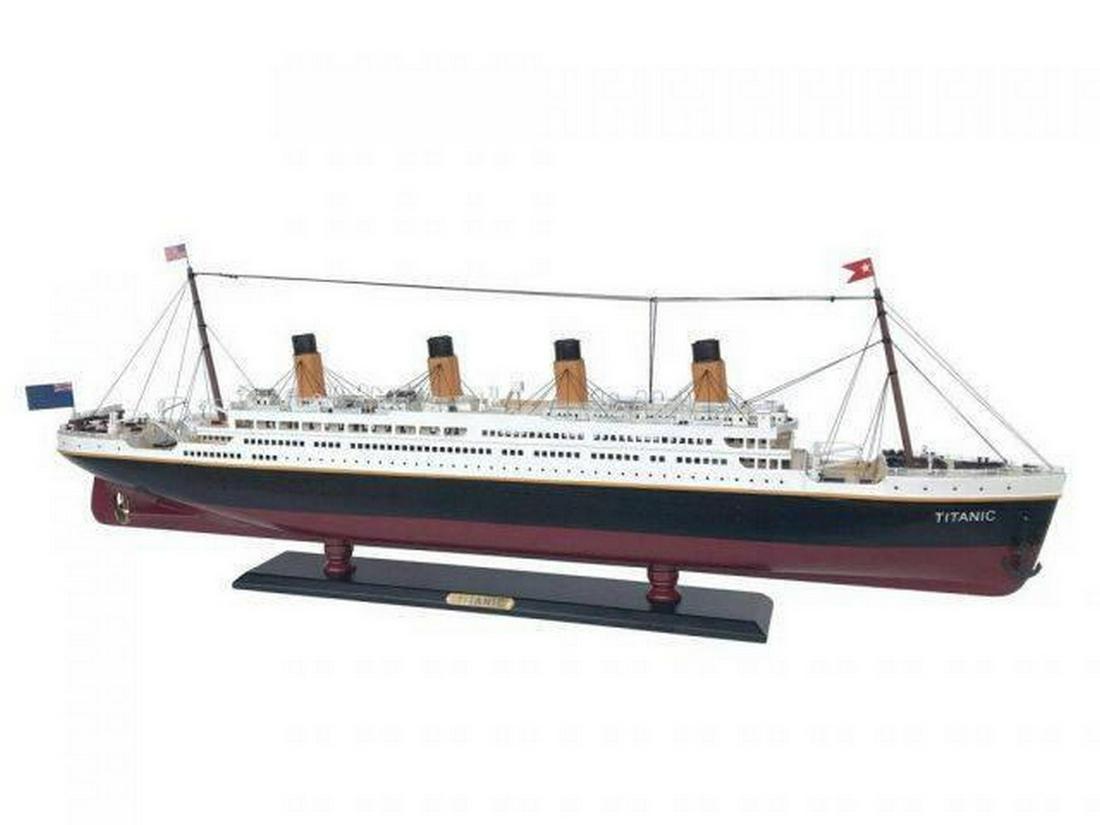 RMS Titanic Model Cruise Ship 40": RMS Titanic Model Cruise Ship 40" Proud and majestic, these historically accurate scale cruise ship models are a marvelous tribute to the grandest cruise ship of her age and the most famous ocean