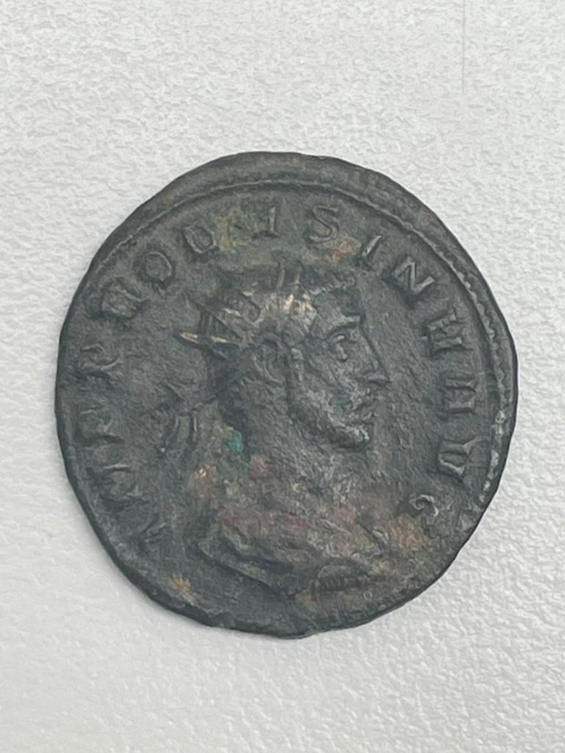 Roman Emperor Aurelian Coin (1 of 2)