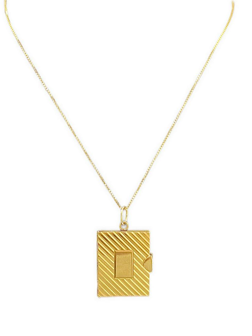 10K Gold Necklace, with a Solid 14K Gold Pendant: A very unique 10K Gold Necklace, with a Solid 14K Gold Pendant. This piece has been kept in great condition, and still holds that classic gold luster which all quality pieces portray. Please view phot