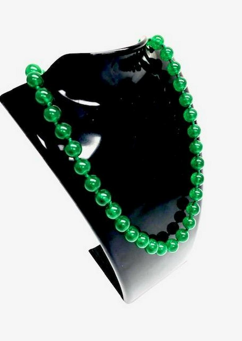 Asian Green Jade Beaded Necklace (1 of 3)